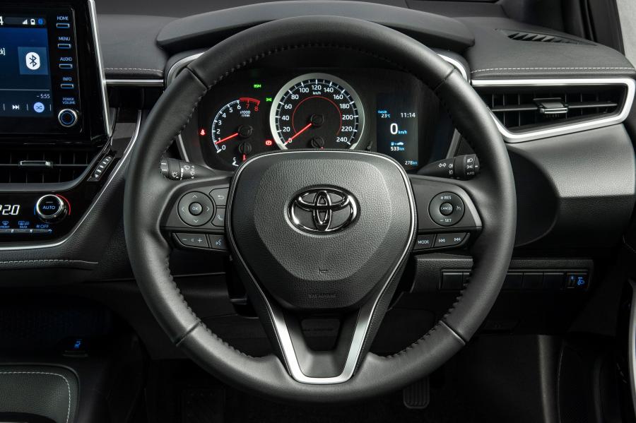 Панель приборов Toyota Corolla XR 2019 года  (ZA) (фото 36 из 40)